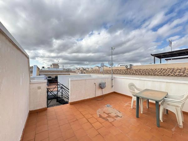 Ático en Barrio Los Almendros-La Florida