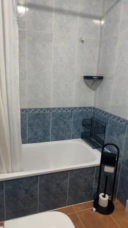 Casa independiente en calle Luis Gordillo, 13