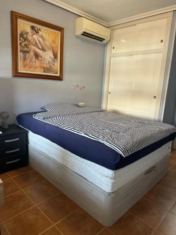 Casa independiente en calle Luis Gordillo, 13