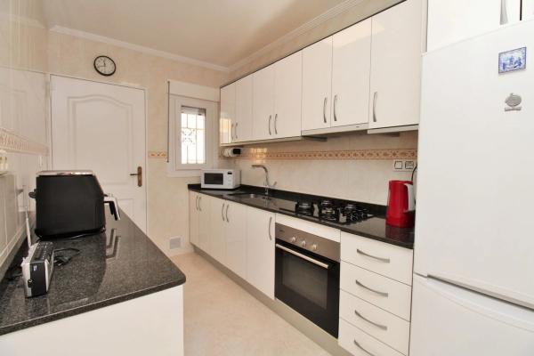 Casa independiente en Paraguay, 2