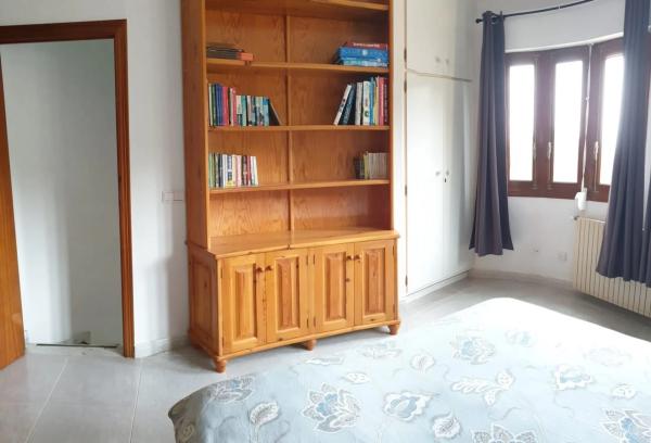 Casa independiente en calle los Pirineos