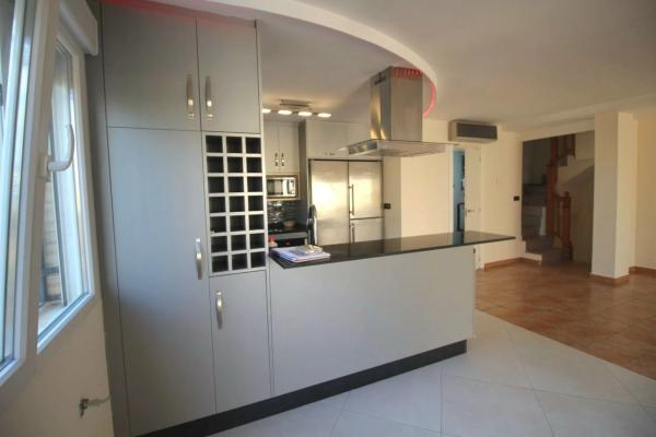 Casa independiente en calle la Sagra