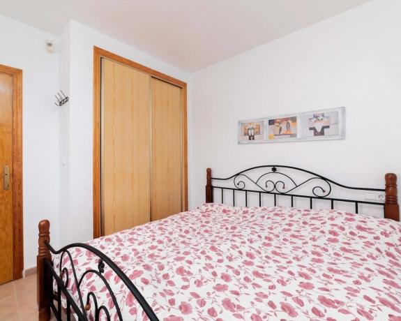 Chalet adosado en calle Azores s/n