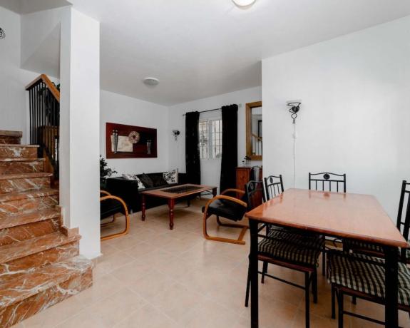 Chalet adosado en calle Azores s/n