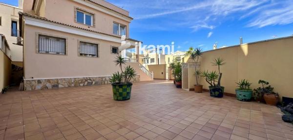 Casa independiente en Urbanizacion p Principe Cl 1