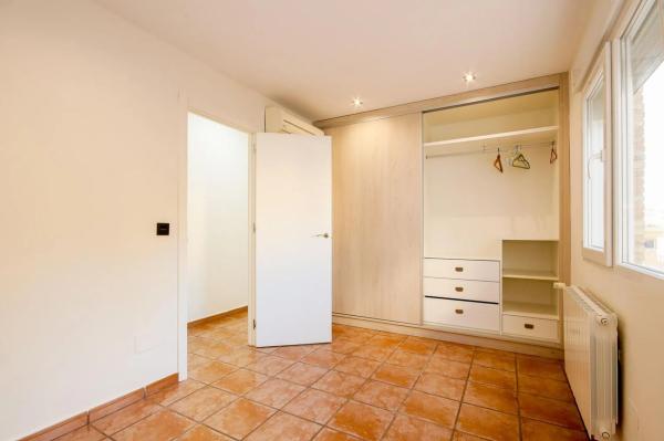 Casa independiente en calle la Sagra s/n