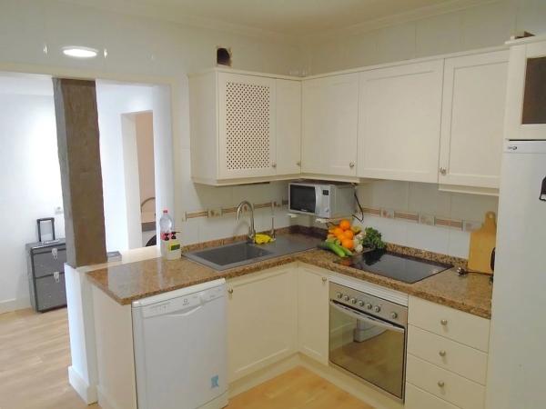 Chalet pareado en calle Ebro