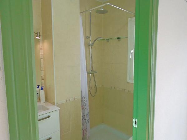 Chalet pareado en calle Ebro