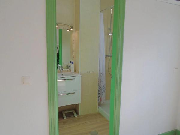 Chalet pareado en calle Ebro