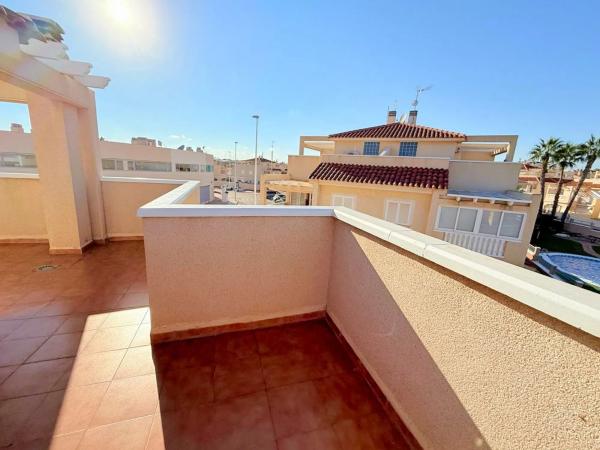 Chalet pareado en Pl R-2 Los Pinos