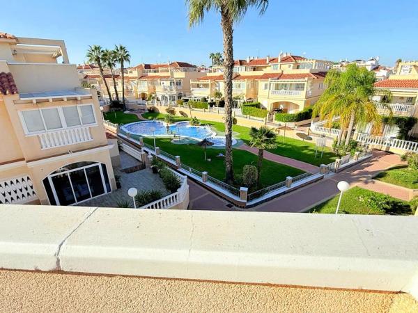 Chalet pareado en Pl R-2 Los Pinos