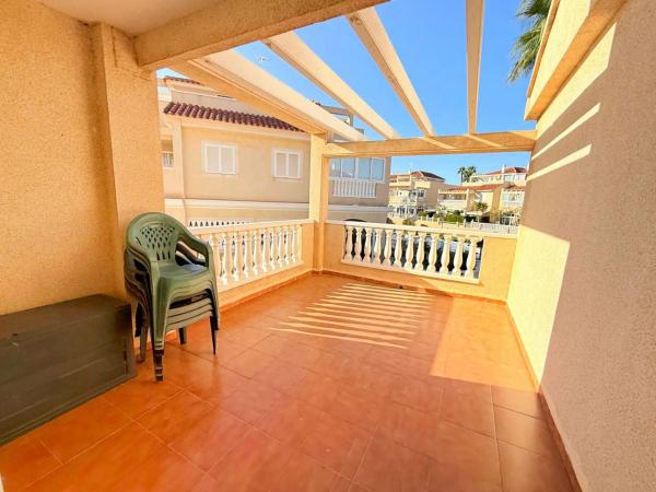 Chalet pareado en Pl R-2 Los Pinos