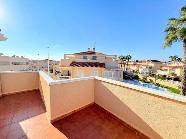 Chalet pareado en Pl R-2 Los Pinos