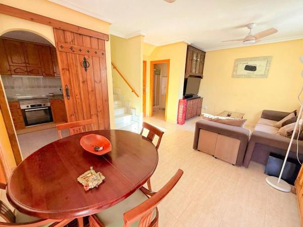 Chalet pareado en Pl R-2 Los Pinos