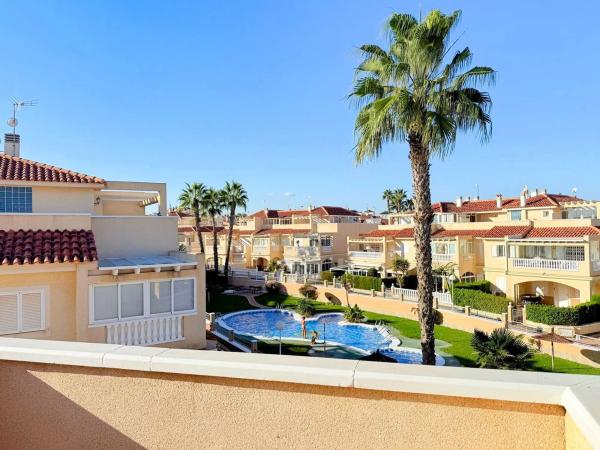 Chalet pareado en Pl R-2 Los Pinos