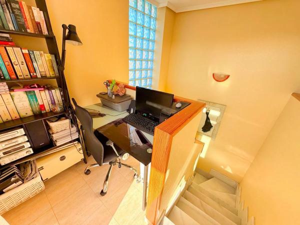 Chalet pareado en Pl R-2 Los Pinos