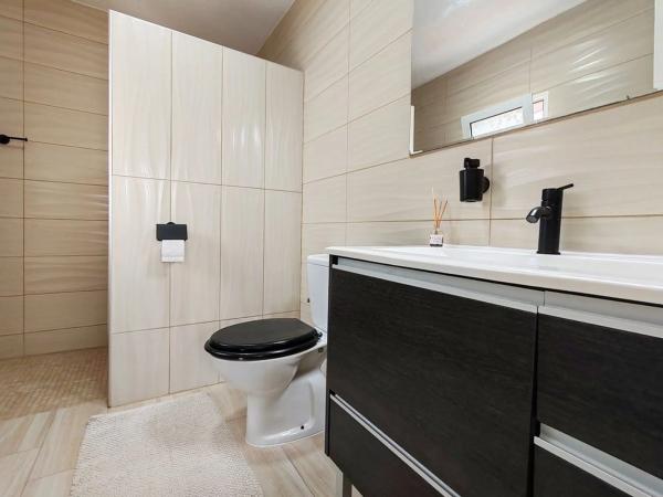 Casa independiente en calle Magnolio p C