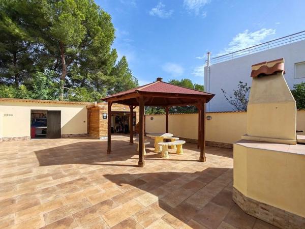 Casa independiente en calle Magnolio p C