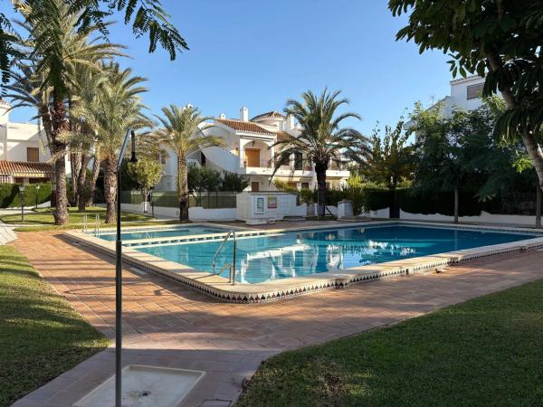 Chalet pareado en avenida del Mar Menor