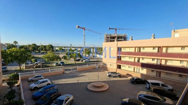 Piso en avenida de Holanda