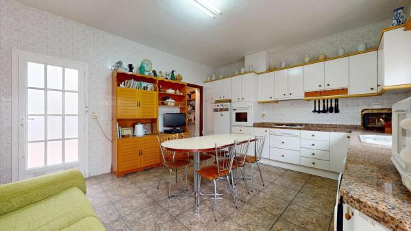 Casa independiente en avenida los Villenas