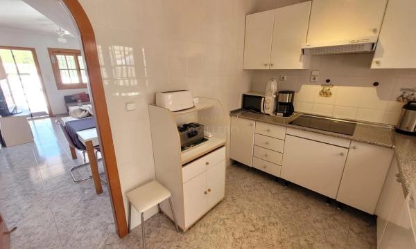 Chalet adosado en calle Abedul