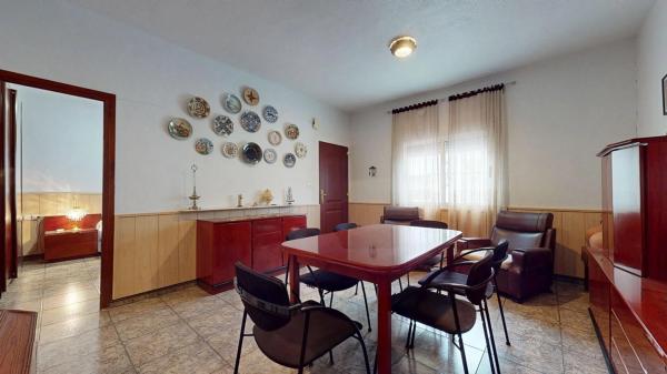 Casa independiente en avenida los Villenas