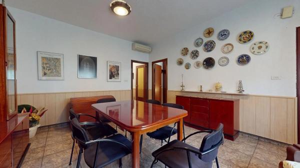 Casa independiente en avenida los Villenas