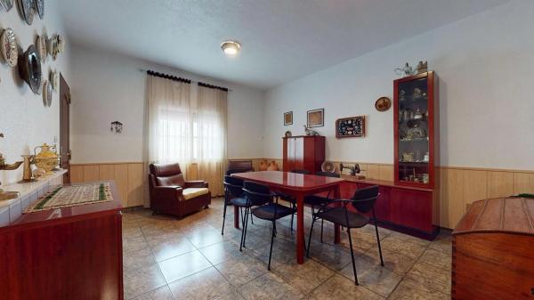 Casa independiente en avenida los Villenas