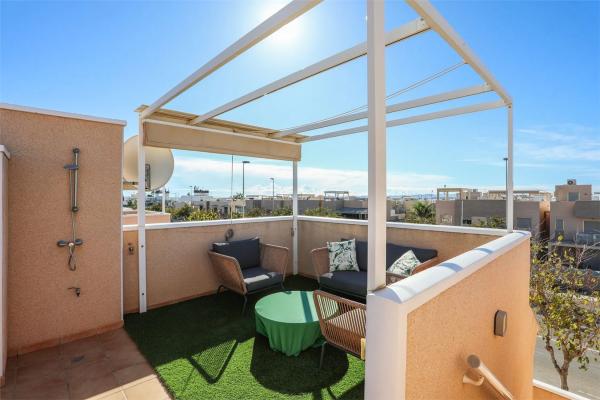 Chalet adosado en calle Virgen de la Asunción