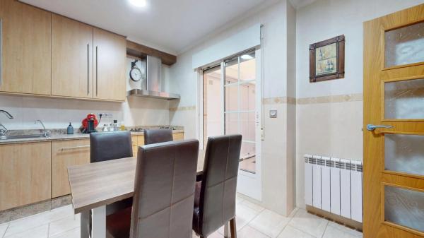 Chalet adosado en calle Bécquer