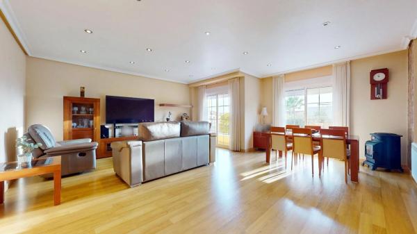 Chalet adosado en calle Bécquer