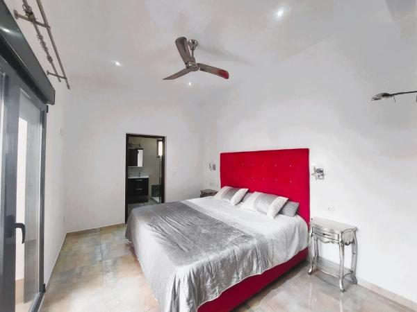 Casa independiente en avenida Río Segura