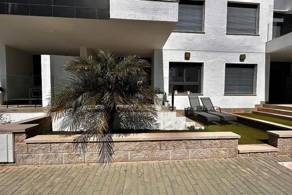 Piso en calle Comunidad Catalana, 58