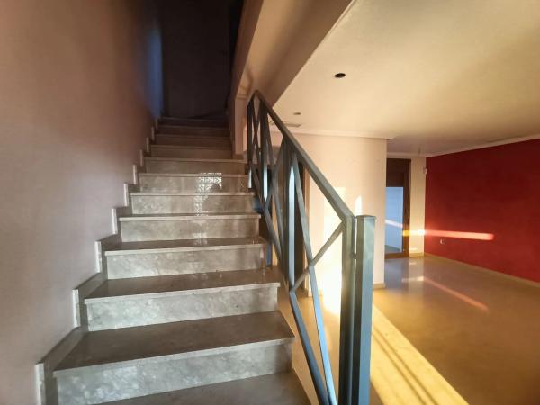 Chalet adosado en avenida Exma.Diput.Prov.de Ali, 50