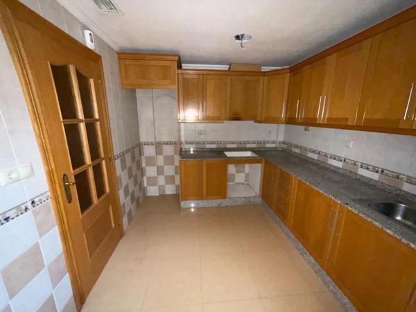 Casa independiente en Valencia, 24