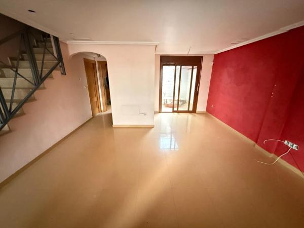 Casa independiente en Valencia, 24