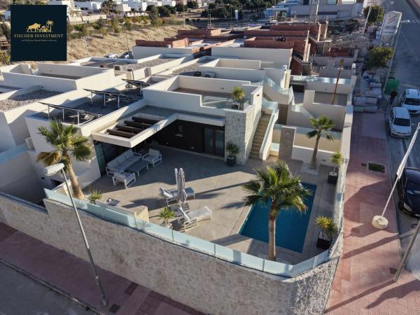 Casa independiente en avenida del Recorral