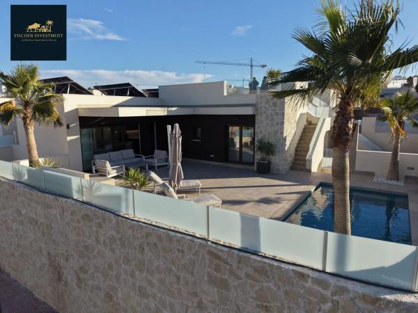 Casa independiente en avenida del Recorral