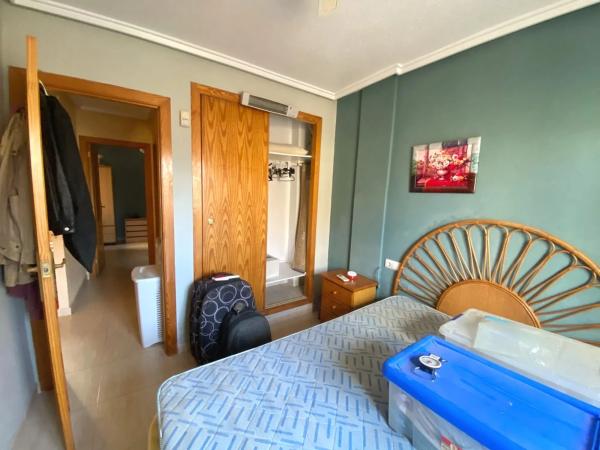 Chalet pareado en calle Covadonga, 2