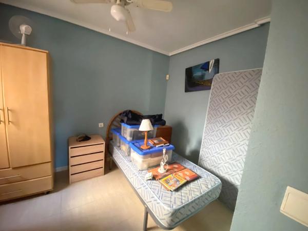 Chalet pareado en calle Covadonga, 2