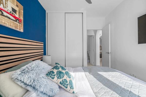 Casa independiente en calle Higueras, 20