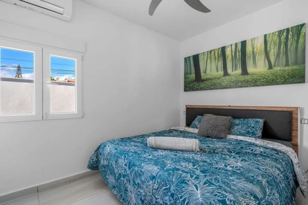 Casa independiente en calle Higueras, 20