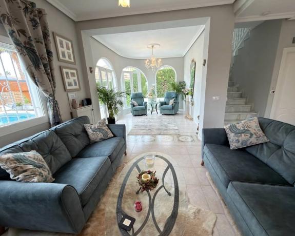 Casa independiente en avenida de las Naciones, 28