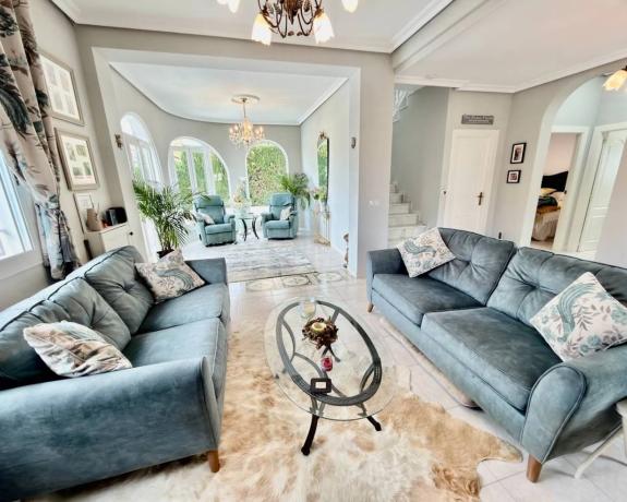 Casa independiente en avenida de las Naciones, 28