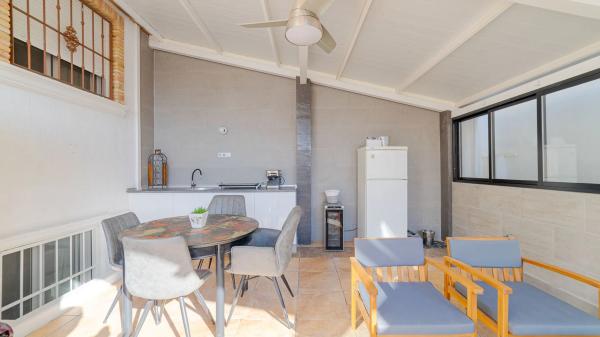 Chalet pareado en calle Cangas