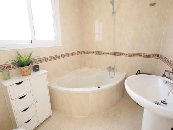 Chalet adosado en calle Tarragona