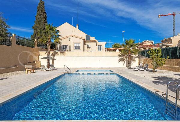 Casa independiente en calle los Arcos s/n