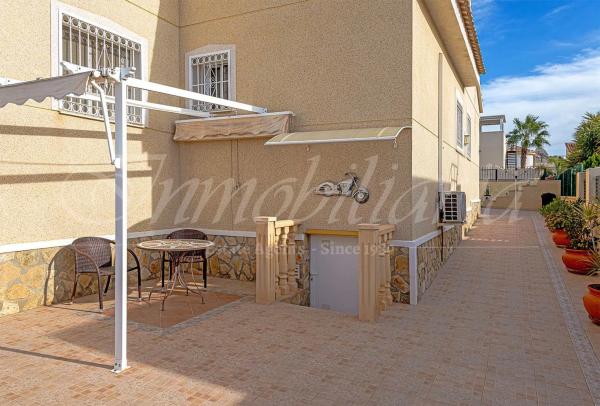 Casa independiente en calle los Arcos s/n