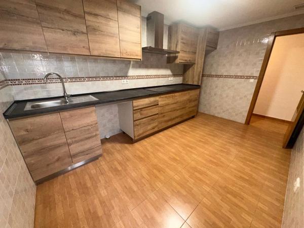 Piso en CL Tierno Galvan, 11